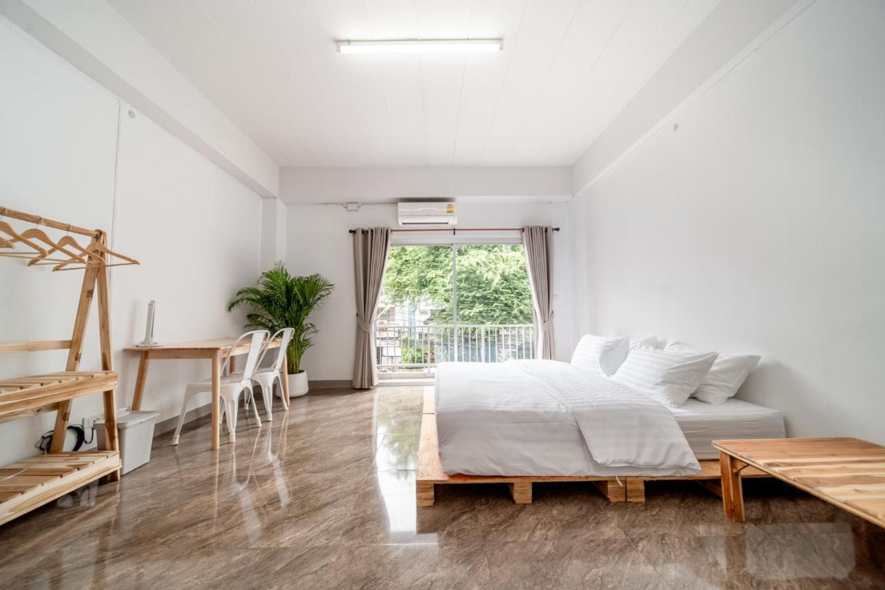 Socialer Coliving & Coworking Space Chiang Mai Bagian luar foto