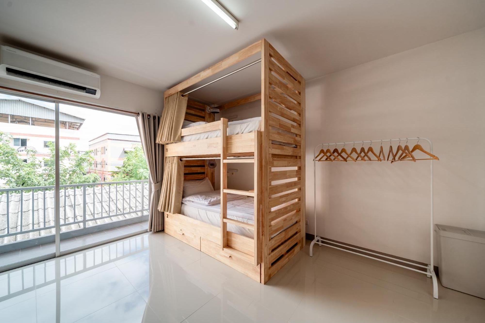 Socialer Coliving & Coworking Space Chiang Mai Bagian luar foto