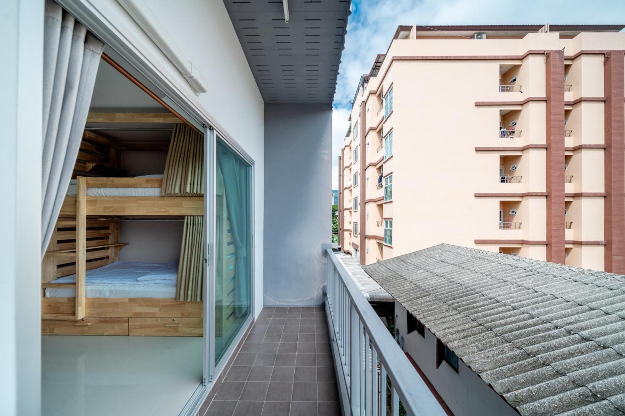 Socialer Coliving & Coworking Space Chiang Mai Bagian luar foto